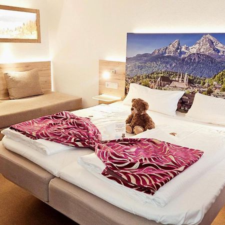 Hotel Edel Weiss BRE Екстериор снимка