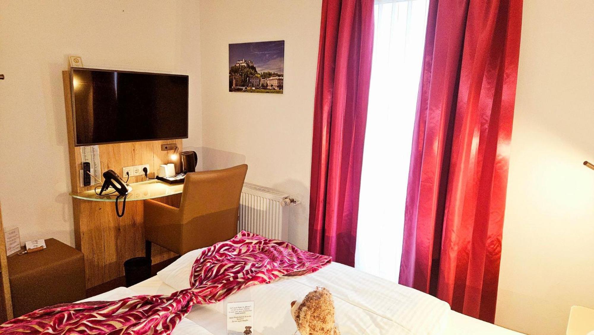 Hotel Edel Weiss BRE Екстериор снимка