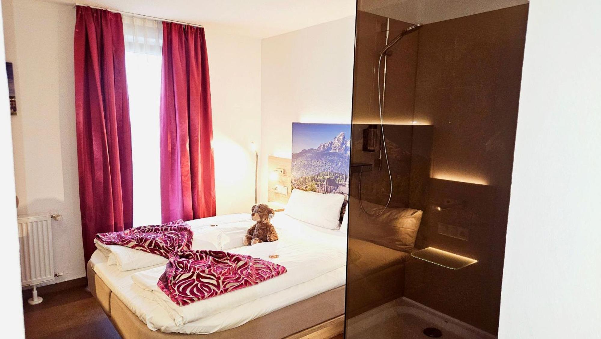 Hotel Edel Weiss BRE Екстериор снимка