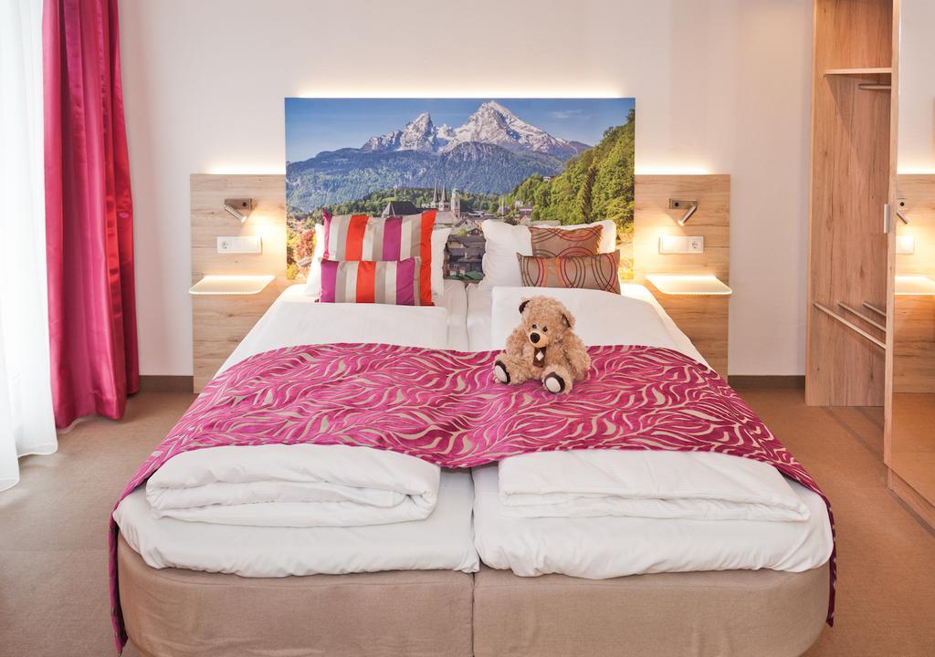 Hotel Edel Weiss BRE Екстериор снимка