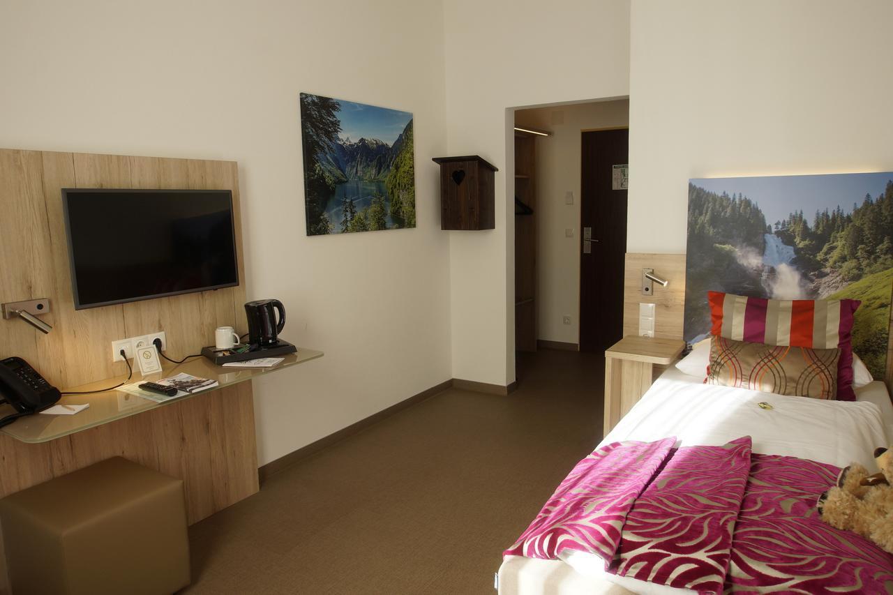 Hotel Edel Weiss BRE Екстериор снимка