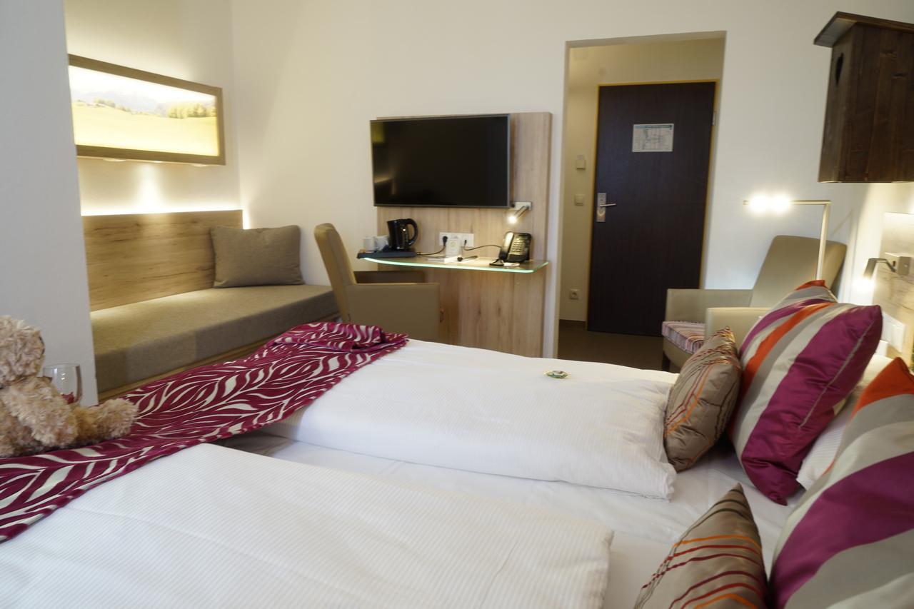 Hotel Edel Weiss BRE Екстериор снимка