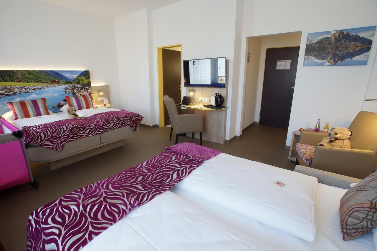 Hotel Edel Weiss BRE Екстериор снимка